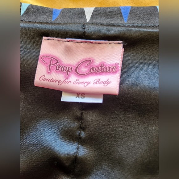 EUC XS Pinup Girl Clothing Ravenclaw/Blue Harlequin-Print Button-Up Dress - Picture 3 of 4